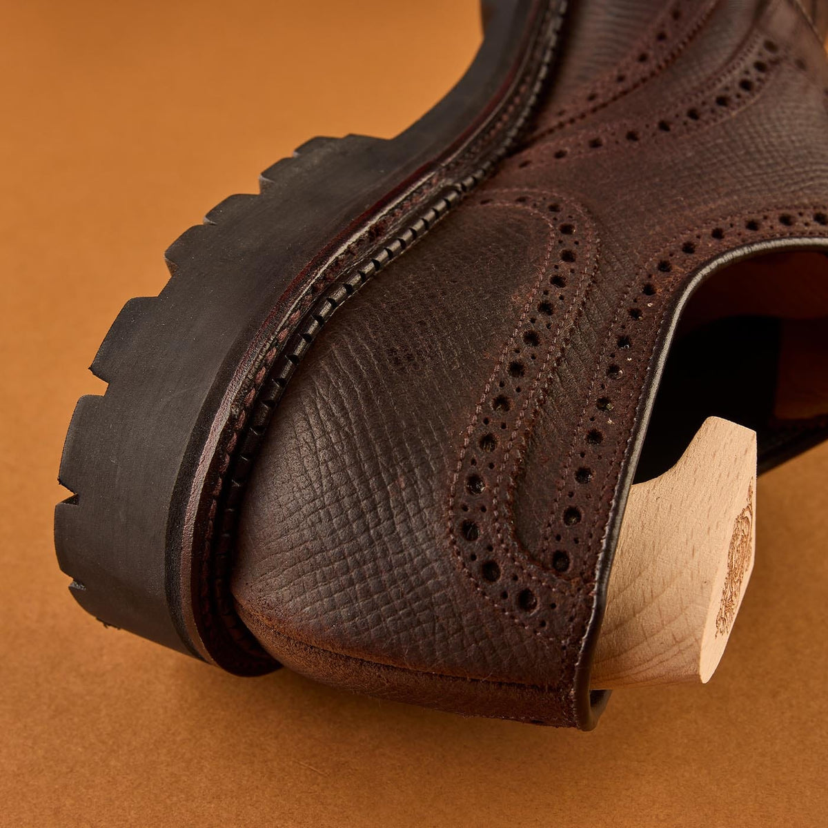 Pembroke Dark Brown Hatch Grain Rough-Out Suede