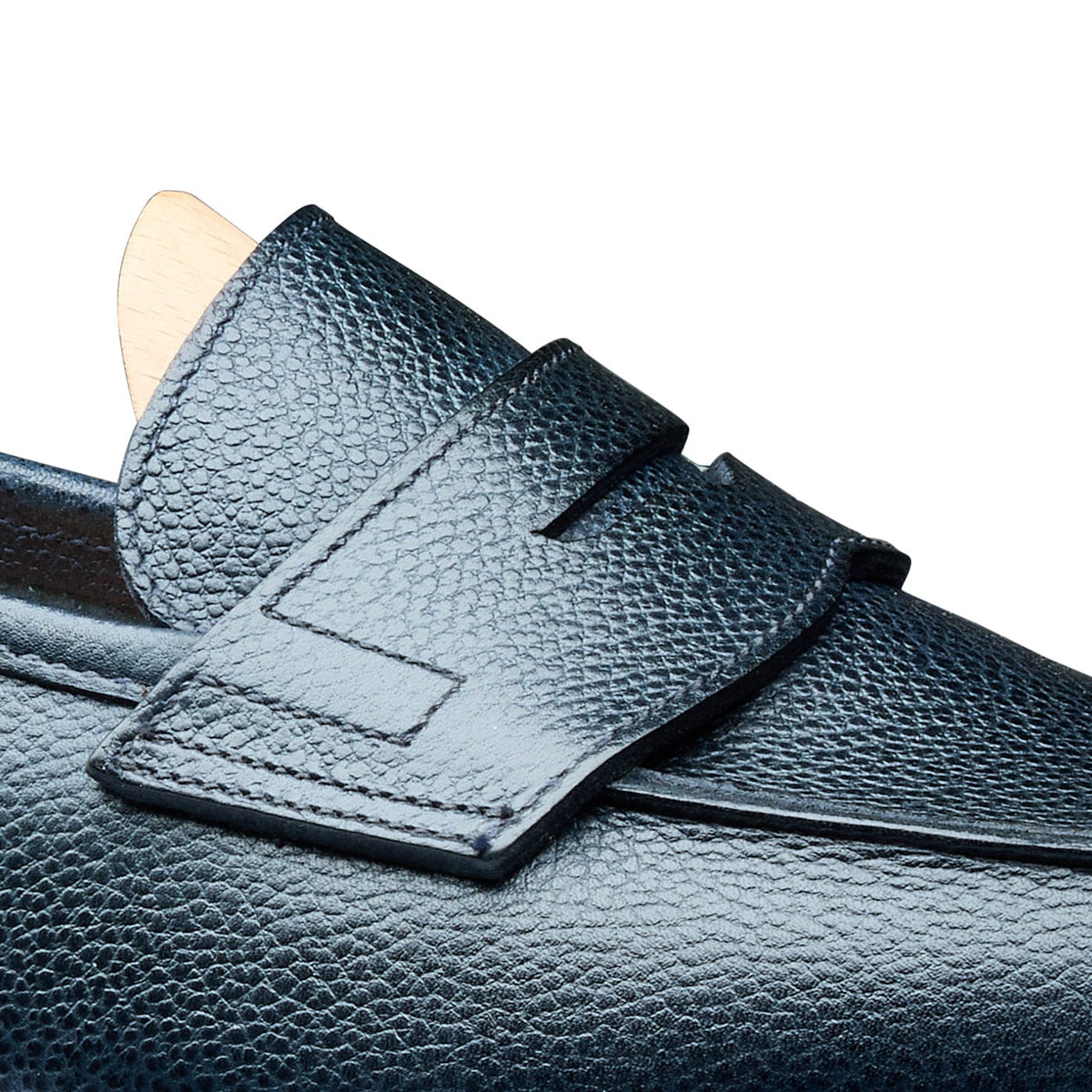 Richmond 2 Navy Pebble Grain