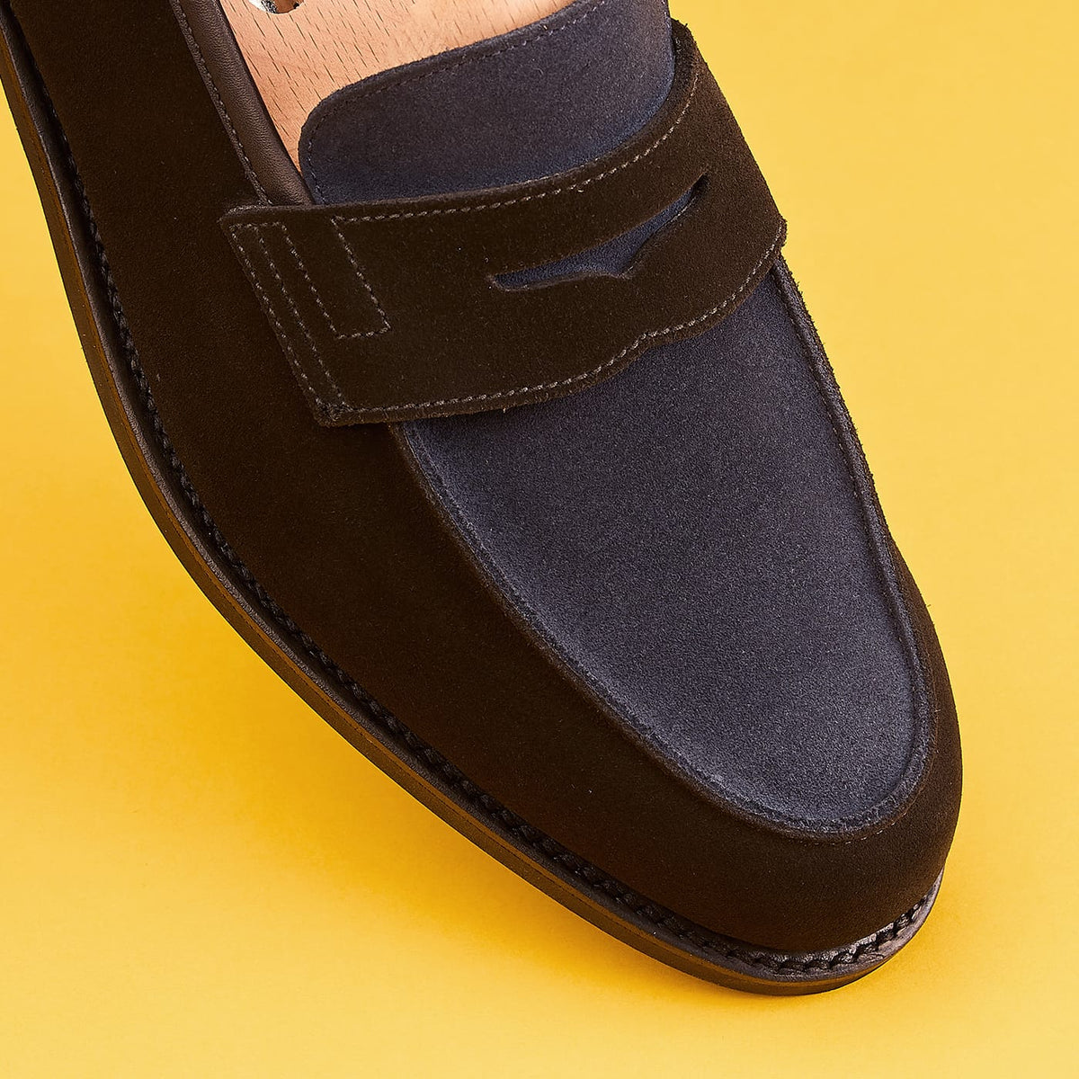Richmond 2 Black & Ocean Suede