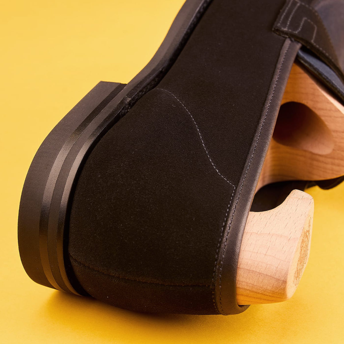 Richmond 2 Black & Ocean Suede